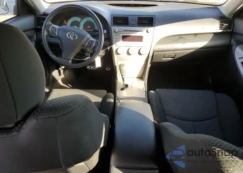 2011 Toyota Camry Base z USA, uszkodzony, nr VIN 4T1BF3EK2BU752003